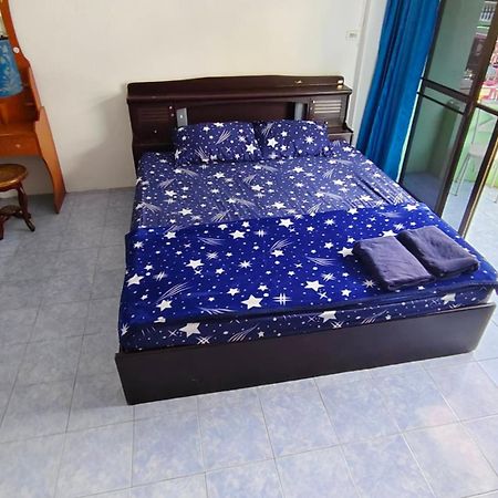 Yuri Guesthouse Jomtien Beach Zewnętrze zdjęcie