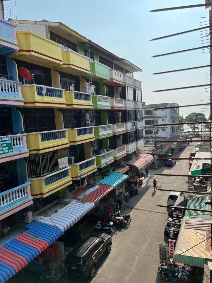 Yuri Guesthouse Jomtien Beach Zewnętrze zdjęcie